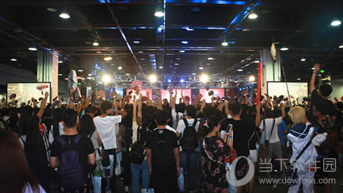 ʢ����Ϸ�����ջ���14����˿���껪�Ϻ�վ��Ļ