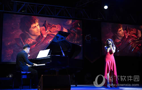 ʢ����Ϸ�����ջ���14����˿���껪�Ϻ�վ��Ļ