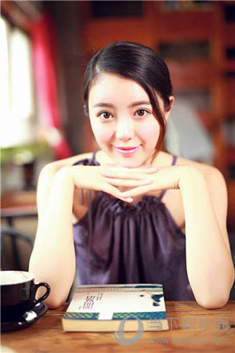 本届星辉畅娱参展的showgirl3