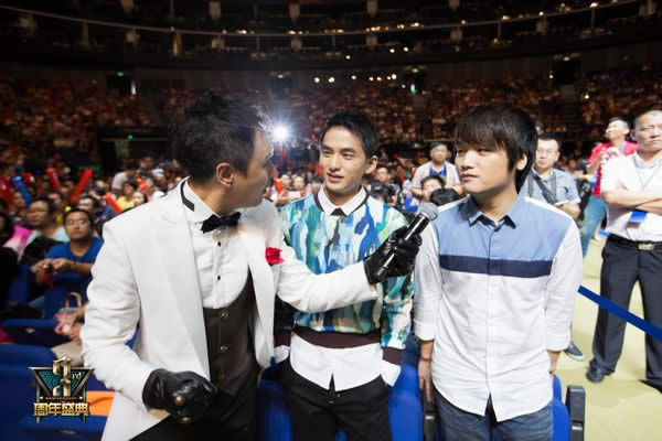 LOLȫ��Ʒ�ơ�Hi �������ǡ��Ƴ� �й�3֧�ӳ���S4�ܾ���