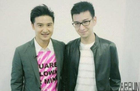 田亮玩《王者荣耀》巨坑无比 一局接仨电话被举报